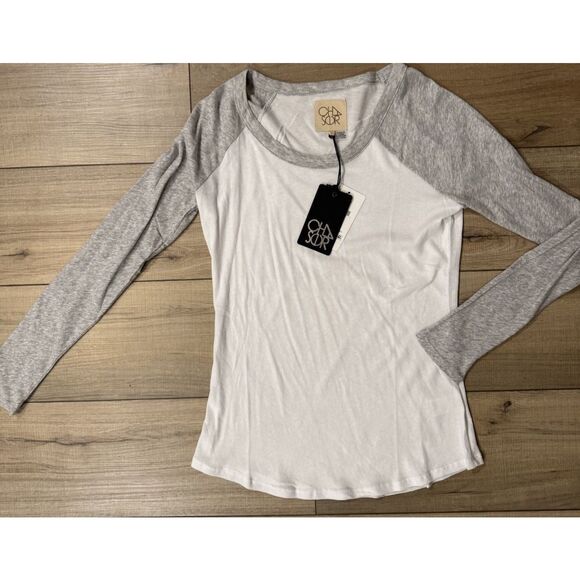 Chaser color block  Gray White Long Sleeve baseball T-shirt nWT Small Shirt Top - Picture 2 of 2
